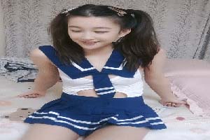 学生制服双马尾【十柒学姐】极度淫荡按头插嘴 吊带白丝美腿 骑乘位深插 坐在椅子上操  