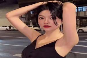 露脸才是王道 高颜水嫩白虎逼外围名媛【小白】私拍 被富二代各种啪啪蹂躏 有钱人的玩物  