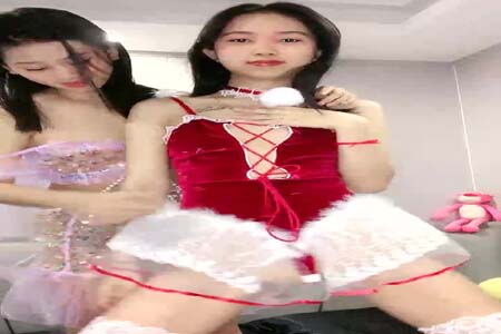 美少女姐妹花 双女激情收费房 情趣装丝袜美腿 自摸揉搓骚穴 翘起美臀摇摆 跳蛋玩穴娇喘呻吟  